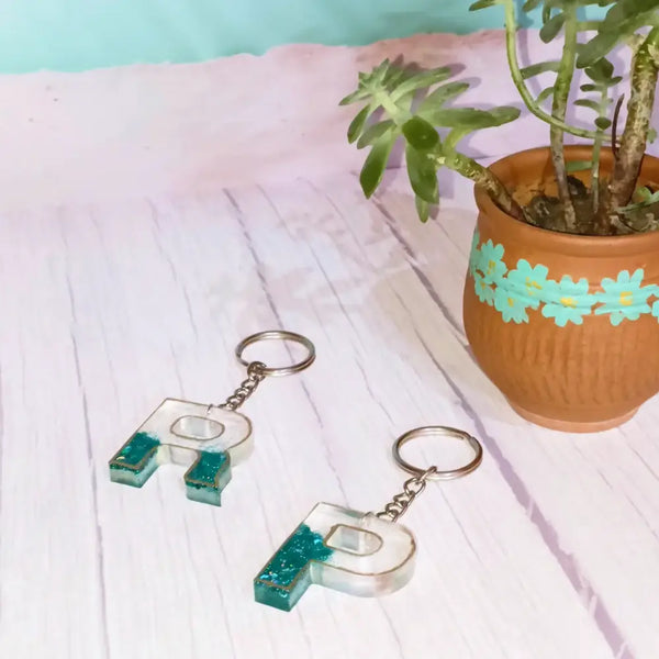Couple Initial Resin Keychains – "P" & "R" with Glitter Design