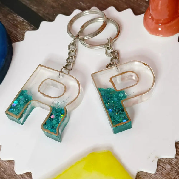 Couple Initial Resin Keychains – "P" & "R" with Glitter Design