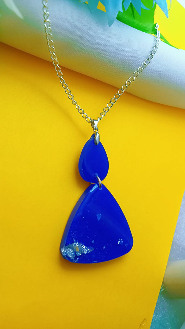 Deep Blue Resin Pendant – Modern & Bold Design" Necklace