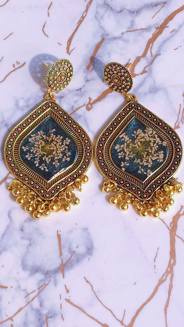 White flower Oxidised Jhumka